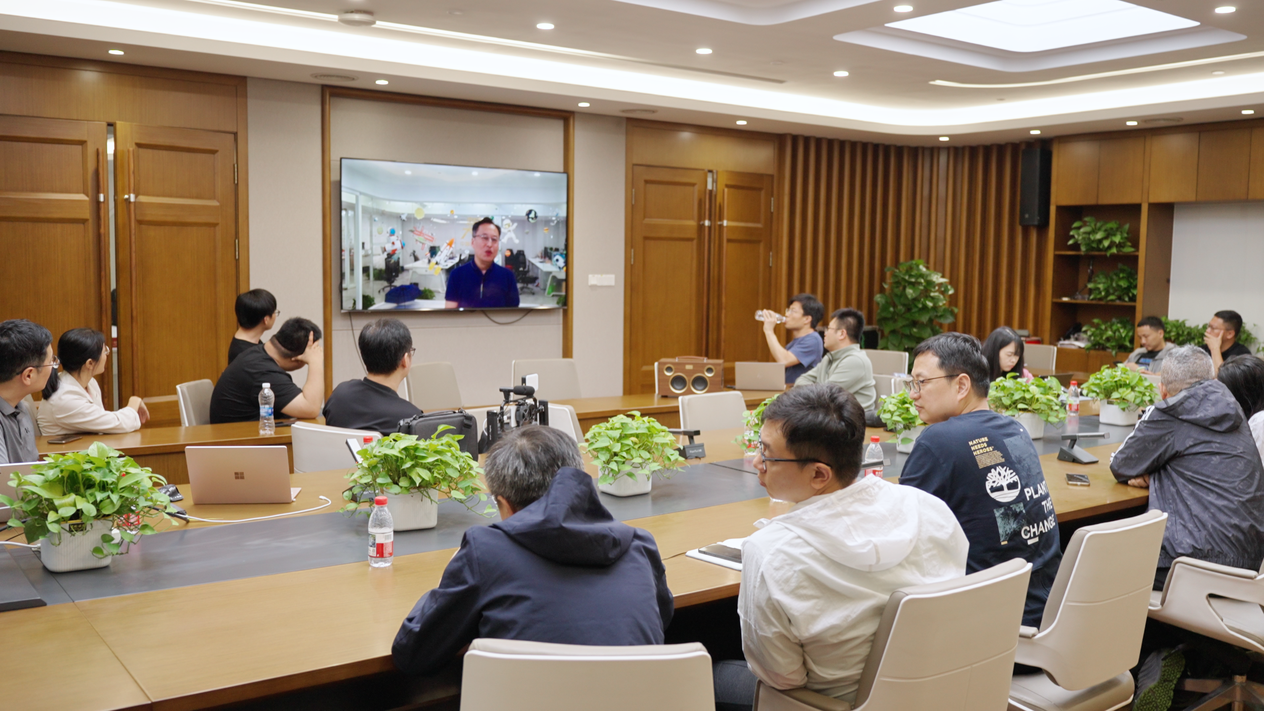 轻装上阵,专业不减!SmallRig×vivo 轻量化方案获湖南广电认可插图3 轻装上阵,专业不减!SmallRig×vivo 轻量化方案获湖南广电认可插图3