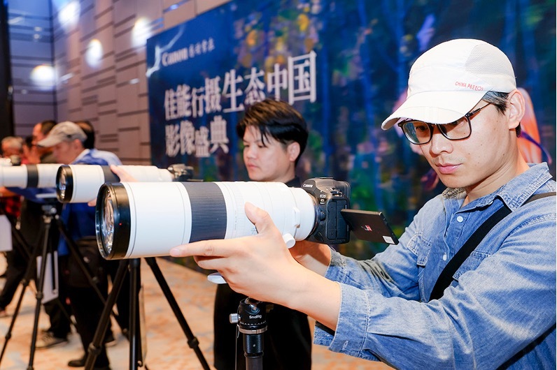 佳能行摄生态中国影像盛典暨鸟者边缘摄影艺术展在京举办插图6 佳能行摄生态中国影像盛典暨鸟者边缘摄影艺术展在京举办插图6