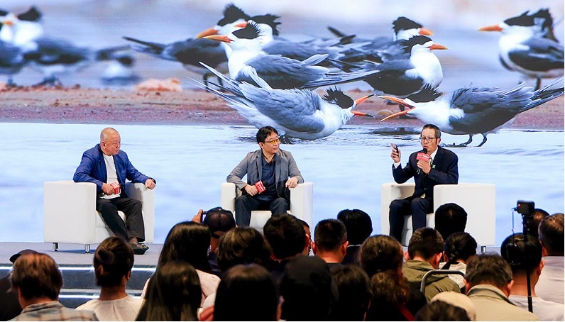佳能行摄生态中国影像盛典暨鸟者边缘摄影艺术展在京举办插图9 佳能行摄生态中国影像盛典暨鸟者边缘摄影艺术展在京举办插图9