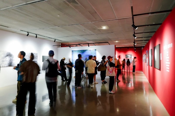 佳能行摄生态中国影像盛典暨鸟者边缘摄影艺术展在京举办插图12 佳能行摄生态中国影像盛典暨鸟者边缘摄影艺术展在京举办插图12