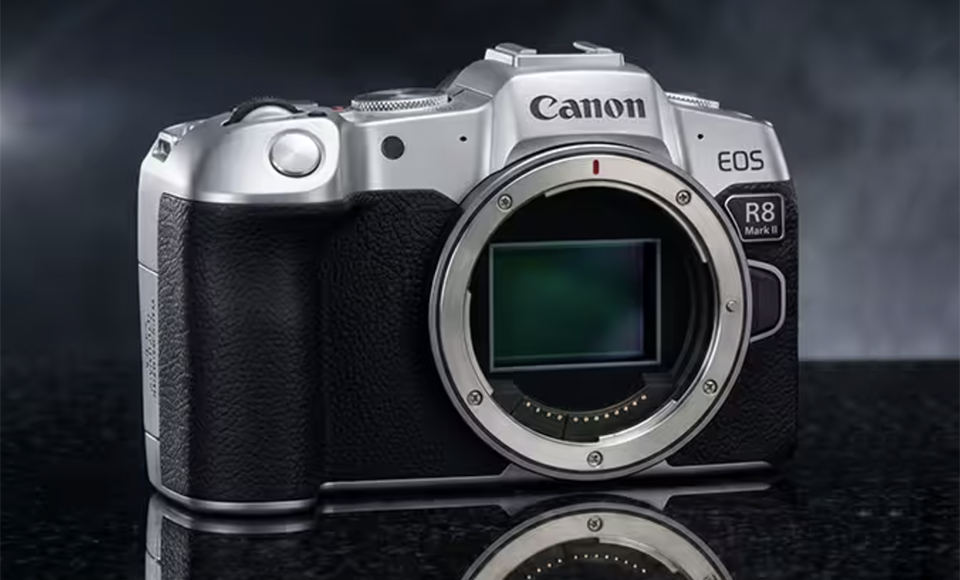 佳能双机曝光:EOS R8 Mark II完成注册,复古设计或成最大看点?插图2 佳能双机曝光:EOS R8 Mark II完成注册,复古设计或成最大看点?插图2