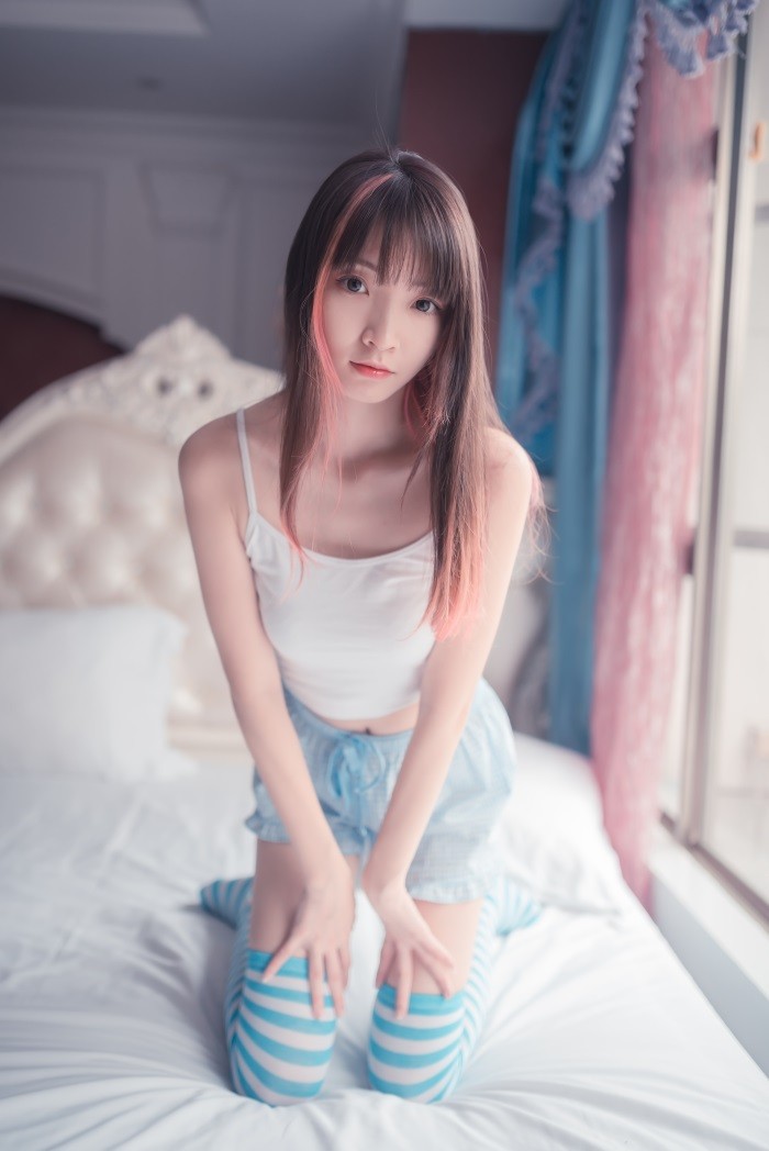 风之领域精品写真@No.014 蓝白条长袜 [50P/256MB]插图2