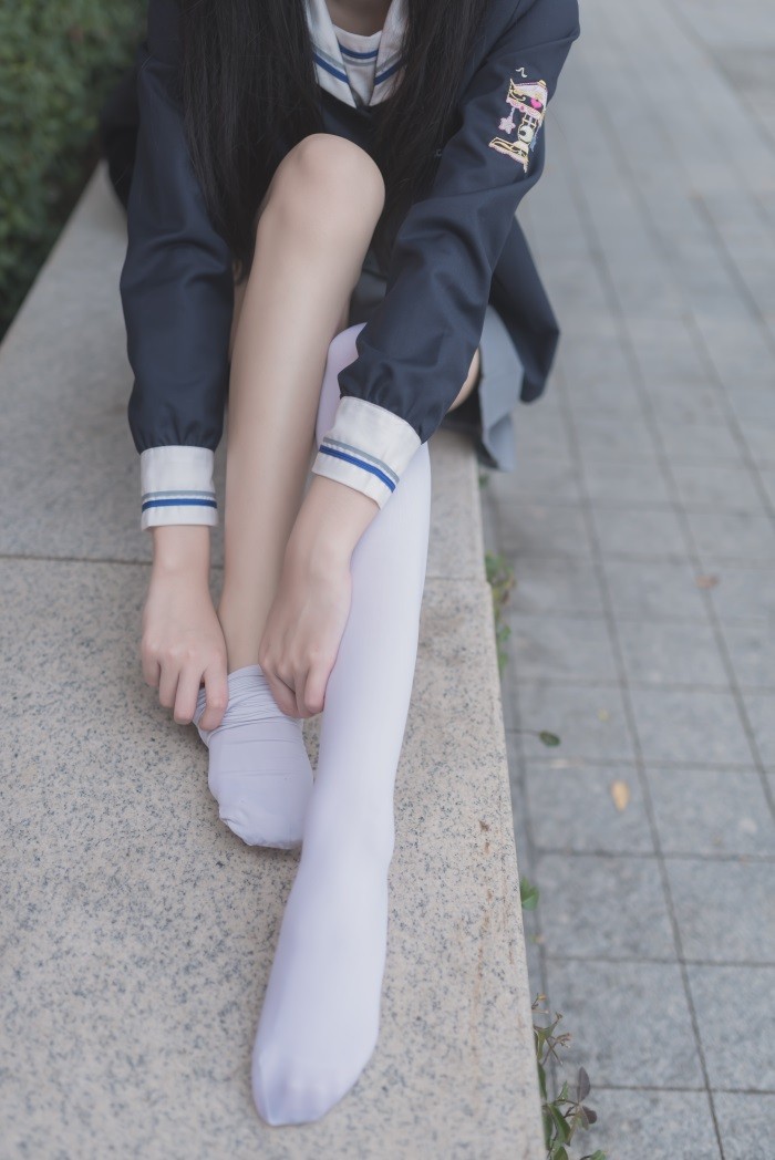 风之领域精品写真@No.021 黑白丝户外私拍 [50P/150MB]插图2