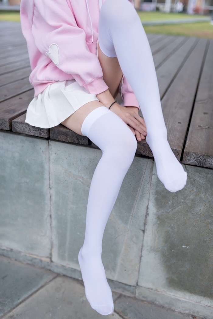 风之领域精品写真@No.001 户外白丝 [49P/327MB]插图1