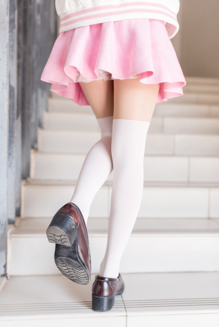 风之领域精品写真@No.026 粉色系校花白丝小解解 [48P/186MB]插图