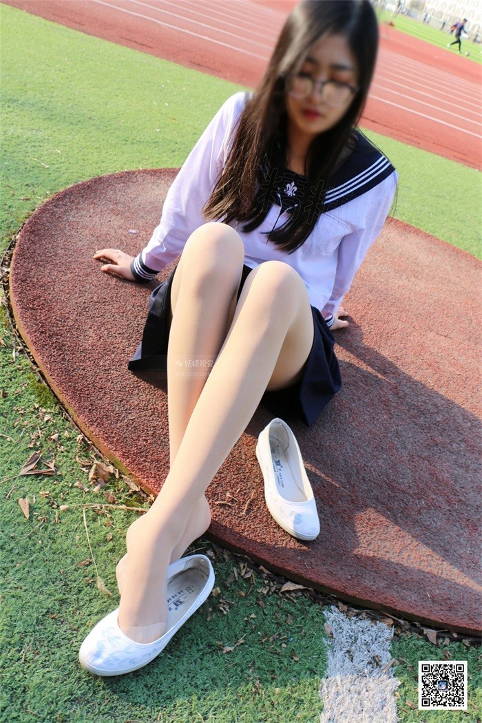 妖精视觉@NO.076 甜甜 体育场足尖加固肉丝袜 [55P/57MB]插图2