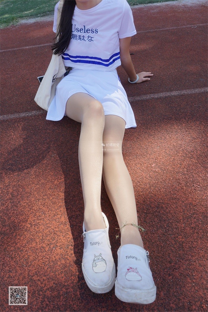 妖精视觉@NO.008 甜甜 娇柔体育场肉丝 [73P/68.3MB]插图