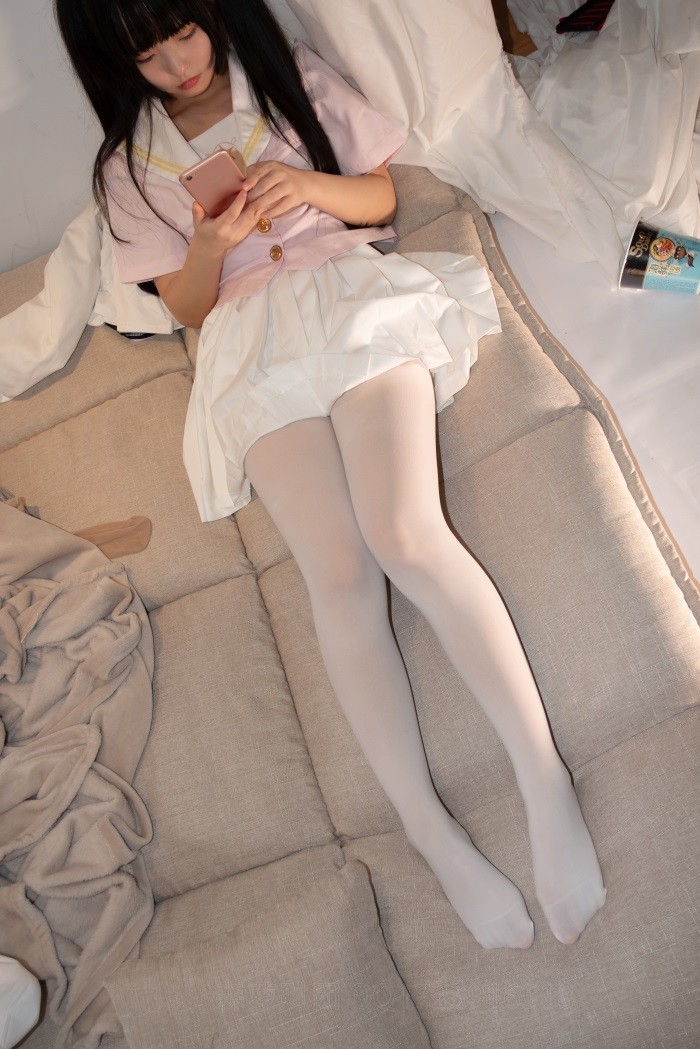 森萝财团精品@爱花写真-ALPHA-012 [102P/1V/1.09G]插图1
