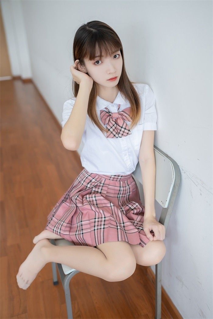 风之领域精品写真@No.114 格子裙 隔壁少女 [49P/132MB]插图1