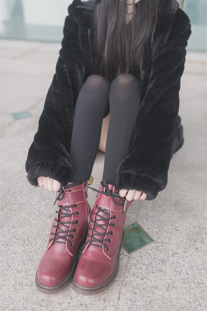 风之领域精品写真@No.145 纤细的黑丝小长腿 [48P/186MB]插图1