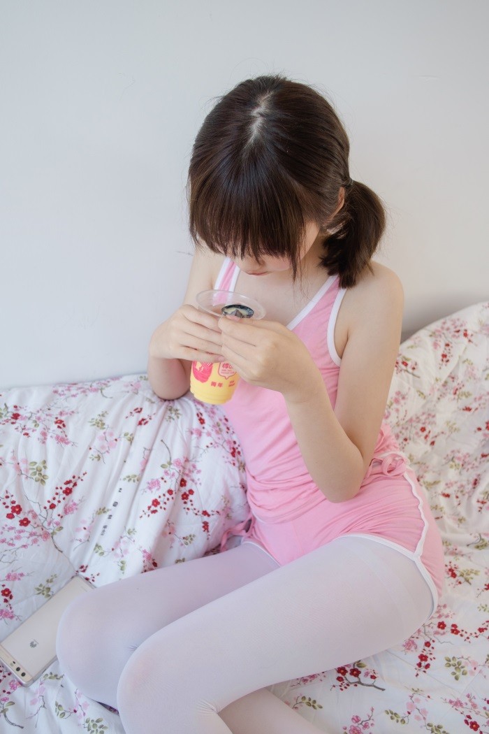 森萝财团精品@R15系列-020 [89P/565MB]插图1