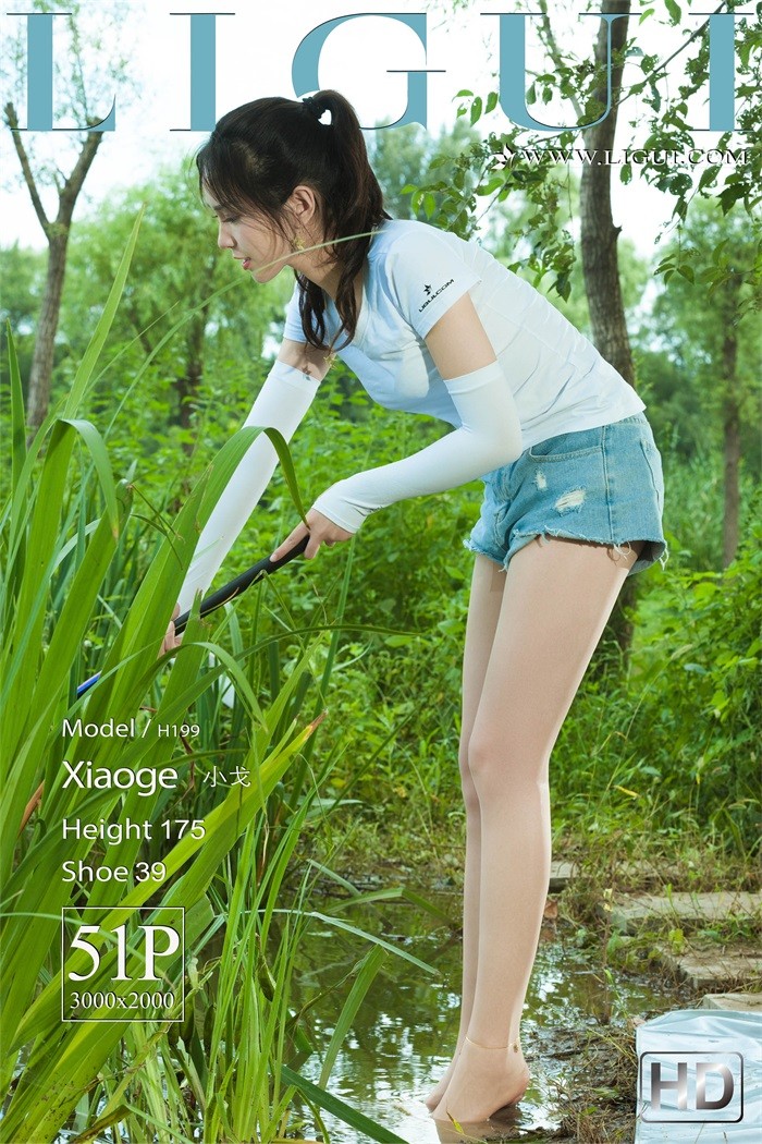 [Ligui丽柜] 2018.10.02 后花园除草 Model 小戈 [51+1P/32MB]插图