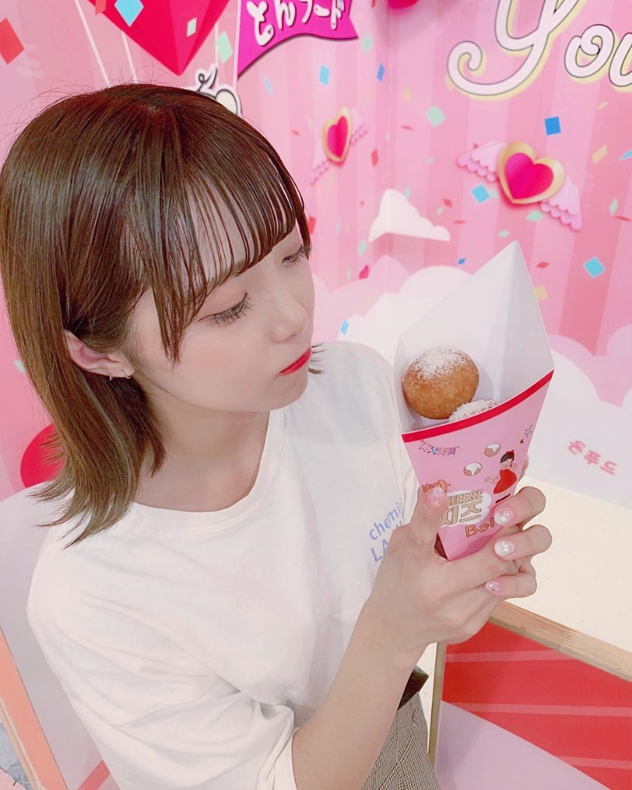 美少女与食物特辑《吃肉包的福山梨乃》原来是偶像团体アキシブproject的可爱成员插图5 美少女与食物特辑《吃肉包的福山梨乃》原来是偶像团体アキシブproject的可爱成员插图5