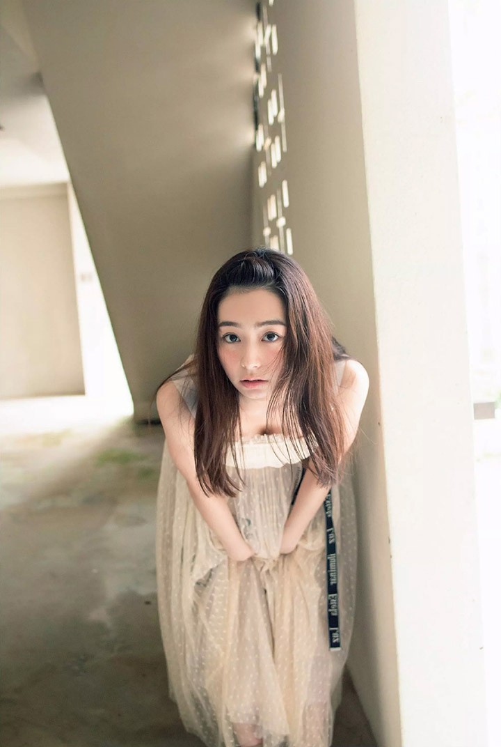 最姓感G奶主播「宇垣美里」播报台下耍坏 不务正业脱了!插图6 最姓感G奶主播「宇垣美里」播报台下耍坏 不务正业脱了!插图6