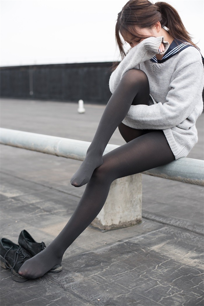 森萝财团精品写真@BETA-007 天台黑丝 [47P/285MB]插图1