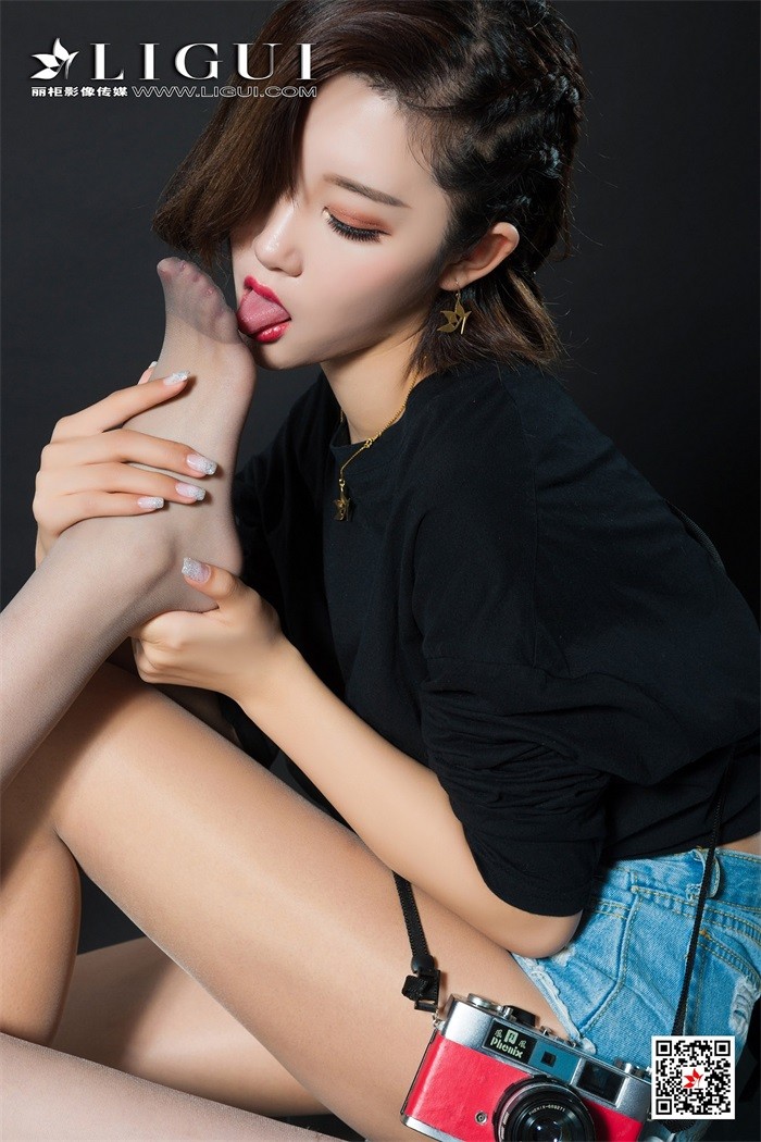 [Ligui丽柜] 2018.12.08 闺蜜 Model 筱筱 [65P/85.2MB]插图