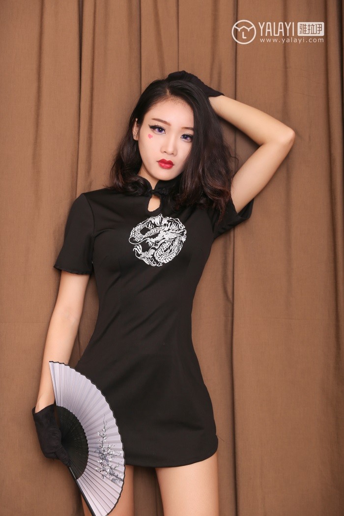 [YALAYI雅拉伊] 2018.12.12 No.028 禁欲系旗袍 兔洱 [41P/429MB]插图1