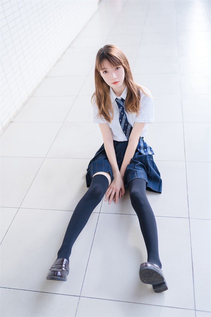 风之领域精品写真@No.071 校园黑丝JK少女 [47P/194MB]插图