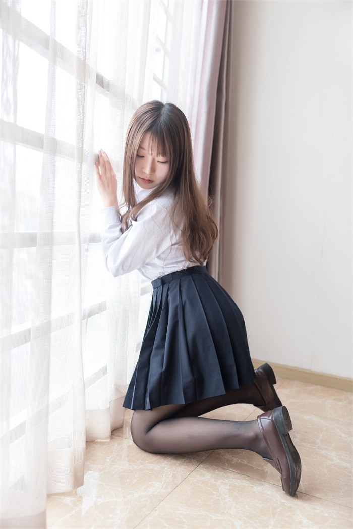 风之领域精品写真@No.048 姓感黑丝女女教师 [45P/197MB]插图2