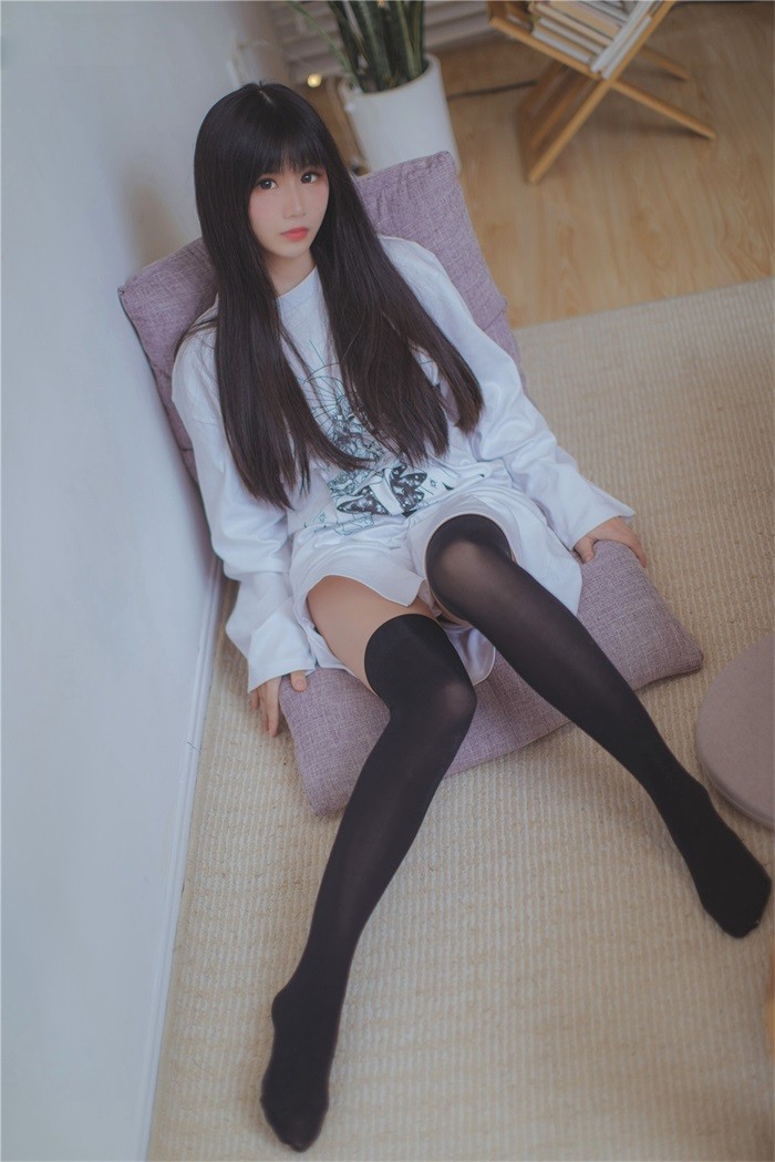 风之领域精品写真@No.081 长发的黑丝俏皮XUE妹 [42P/208MB]插图