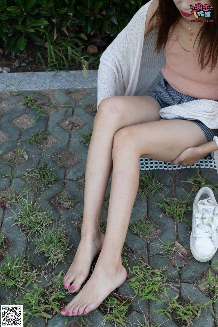 勿恋传媒 No.045 精灵女孩的纯白棉袜 [127P/1V/1.14GB]插图