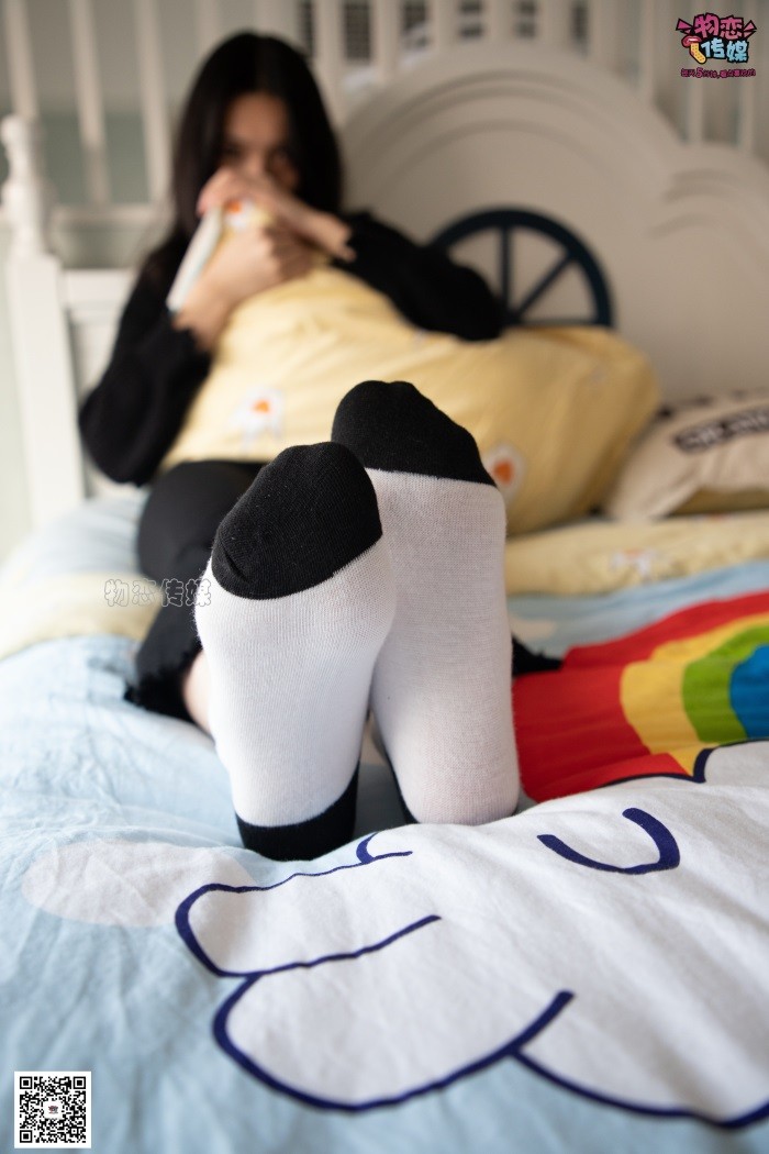 勿恋传媒 No.064 一朵花开的时间，奶牛袜子 [159P/1V/1.08GB]插图2