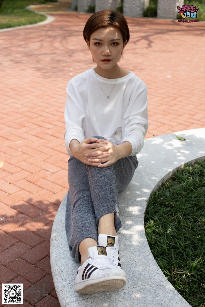 勿恋传媒 No.044 剪掉长发，忘掉烦恼~ [112P/1V/841MB]插图