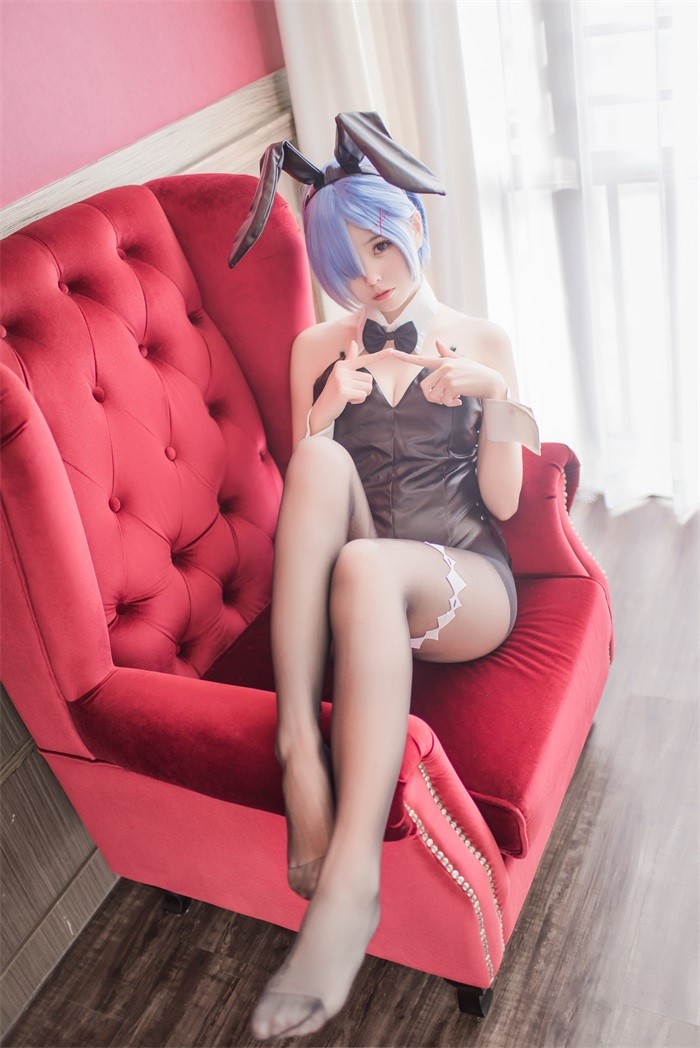 微博妹字@小野妹字w 蕾姆兽耳黑丝 [9P/35.7MB]插图1