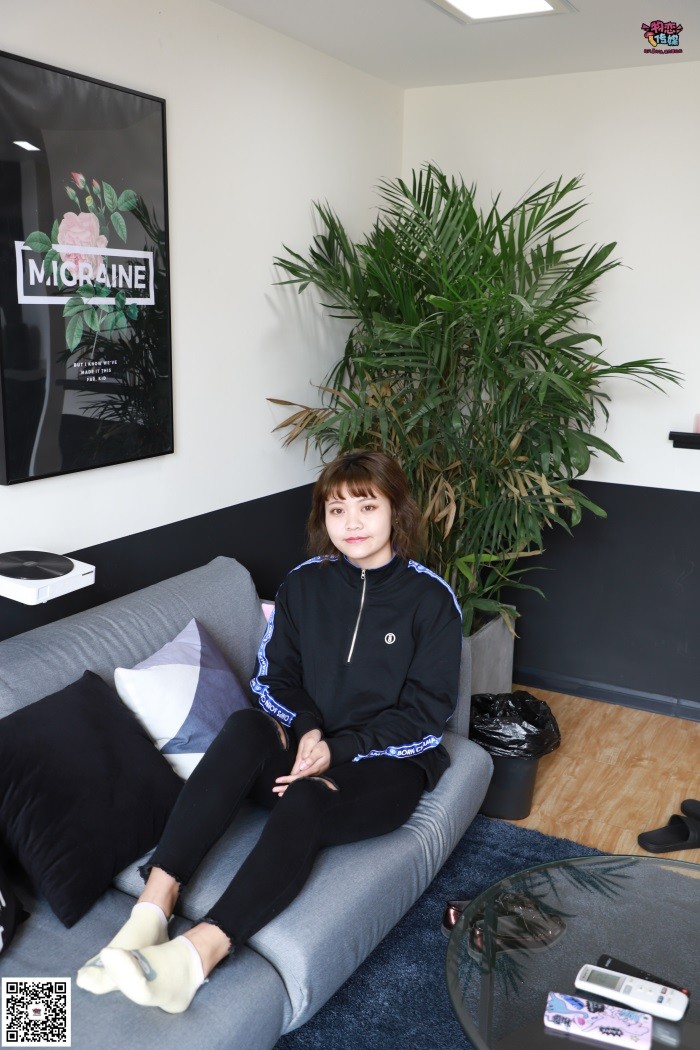 勿恋传媒 No.007 刚毕业的小幼师，想看看吗 [96P/1.14GB]插图1