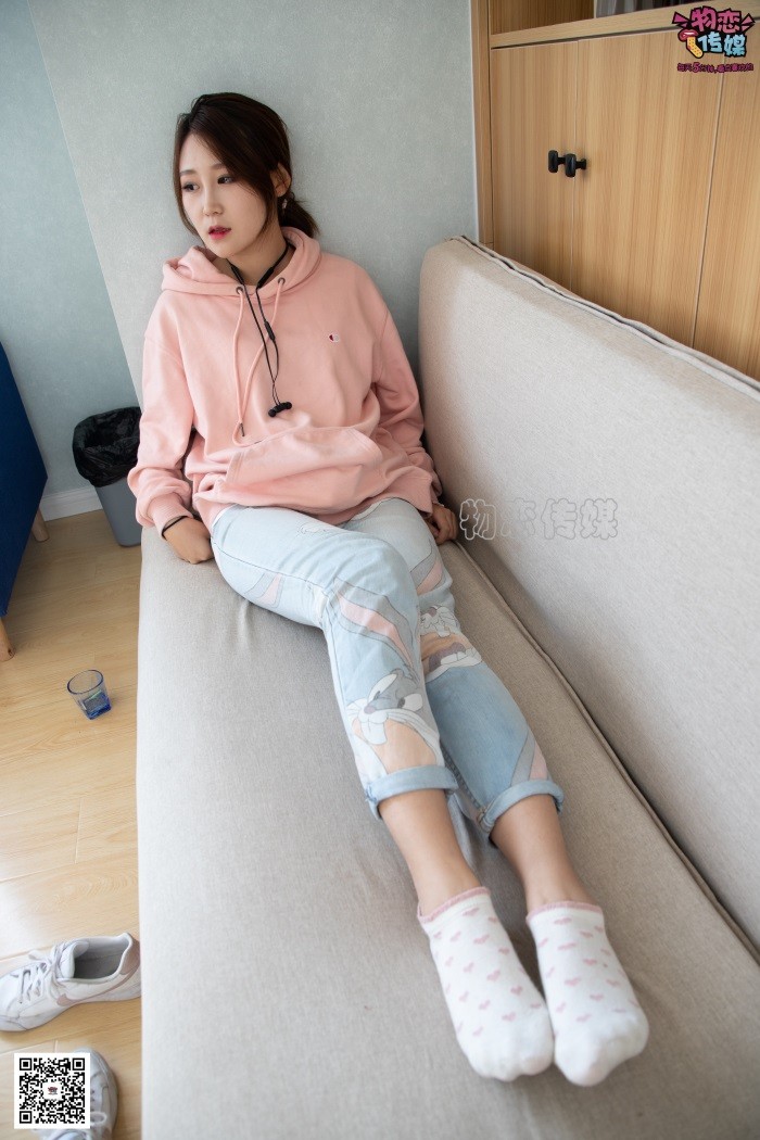 勿恋传媒 No.071 韵味十足的小解解搭配白色nike板鞋 [171P/1V/1.40GB]插图1