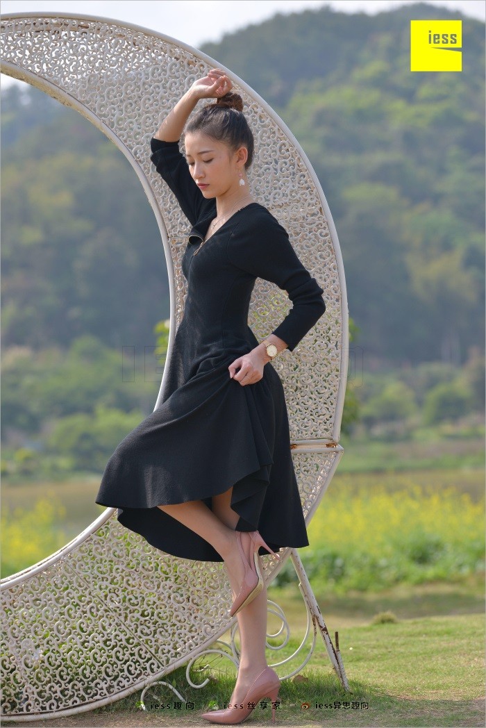 [IESS异思趣向] 2018.06.03 丝族便当239：《肉丝圆舞曲》秋秋 [99P/97.2MB]插图2