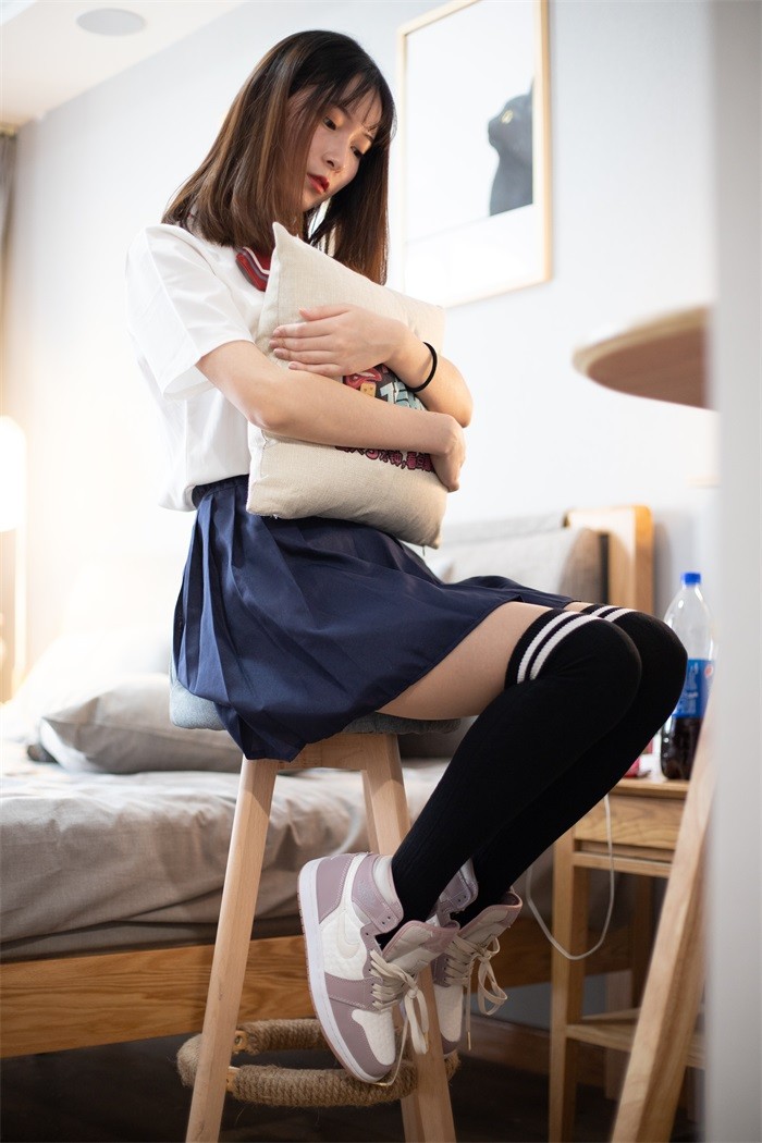 勿恋传媒 No.092 猫耳-女高至服三部曲之三 [187P/1V/2.12GB]插图1