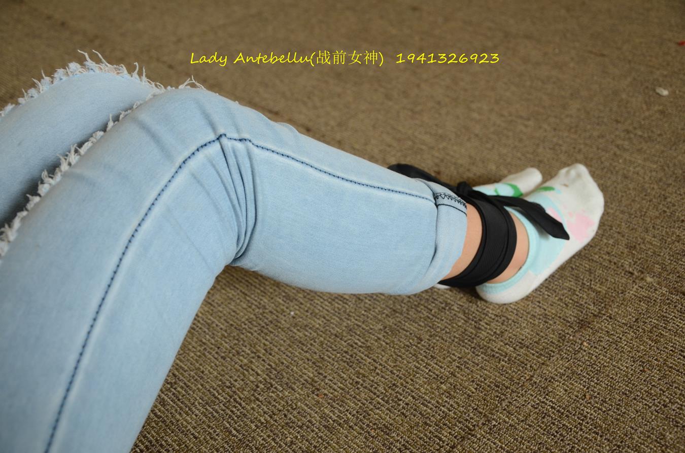 [战前女神] 美腿镁足精品摄影套图 037 [182P/480MB]插图3