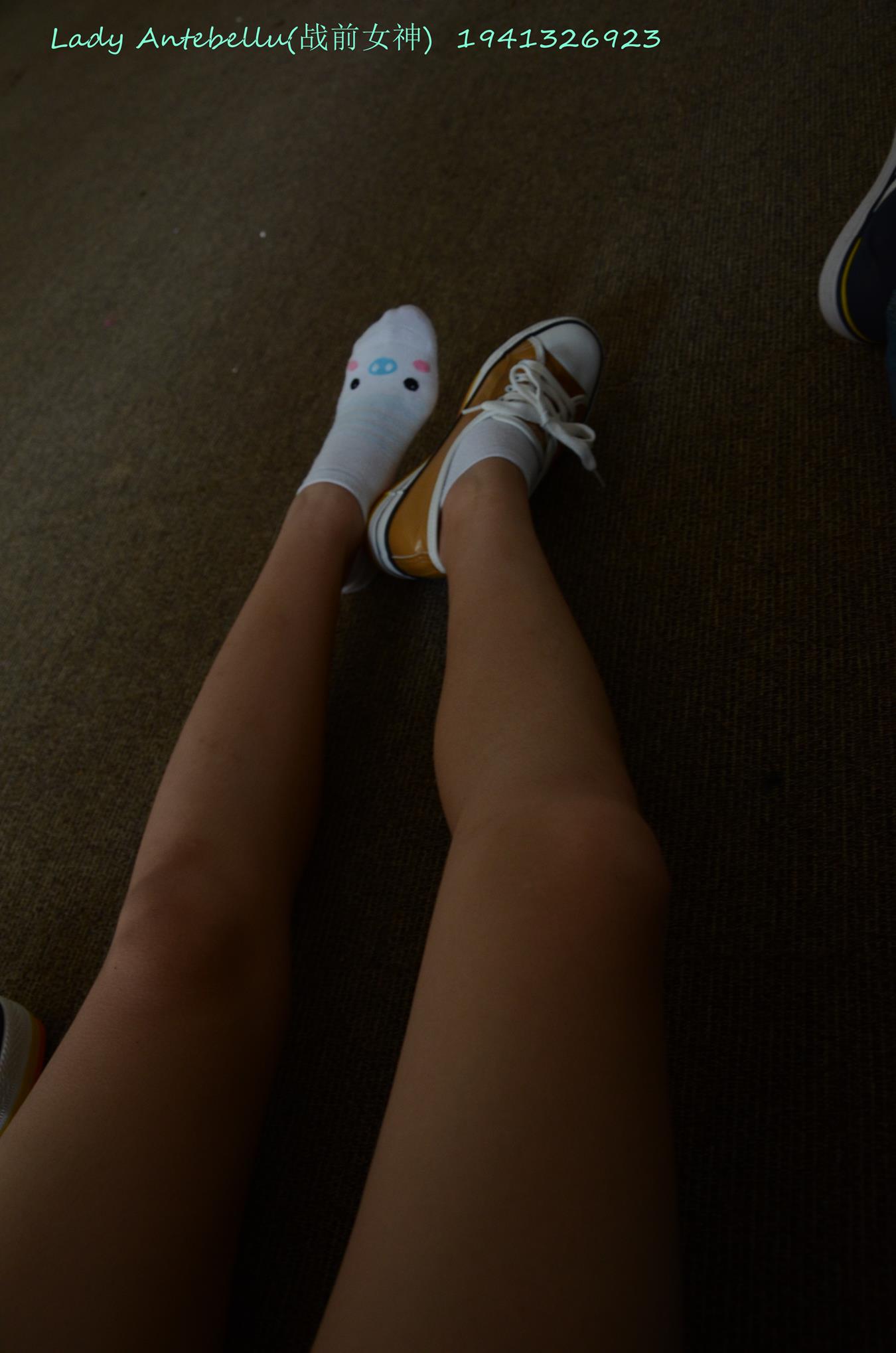 [战前女神] 美腿镁足精品摄影套图 064 [62P/155MB]插图1