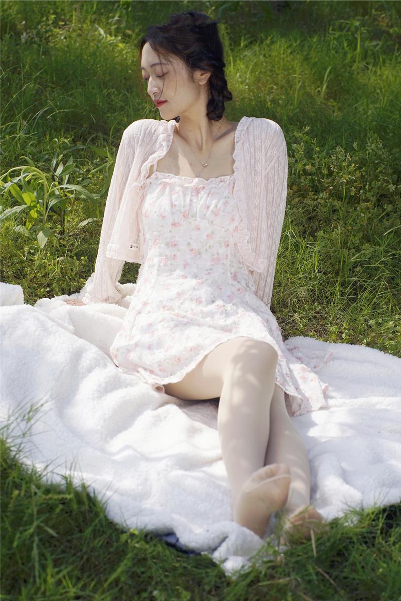 初夏女神 037期 依依《邻家女孩》风中少女 [122P/1V/4.65G]插图3