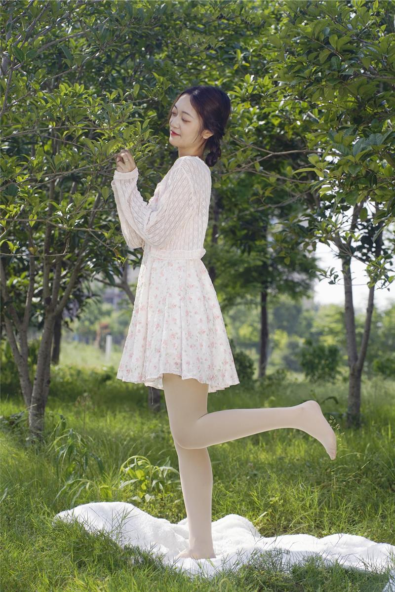 初夏女神 037期 依依《邻家女孩》风中少女 [122P/1V/4.65G]插图8