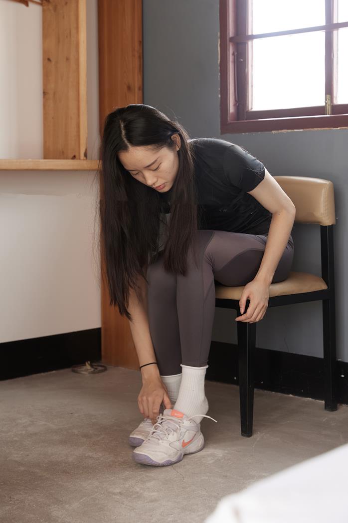 见新摄影 艺考舞者瑜伽裤白棉袜 [383P/1V/2.59G]插图1