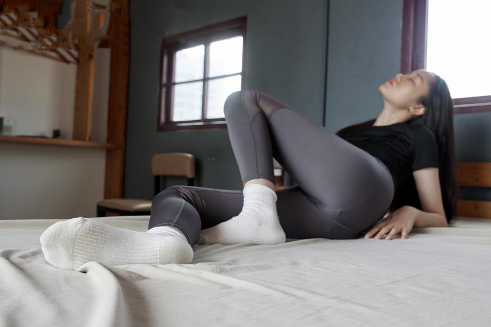 见新摄影 艺考舞者瑜伽裤白棉袜 [383P/1V/2.59G]插图3