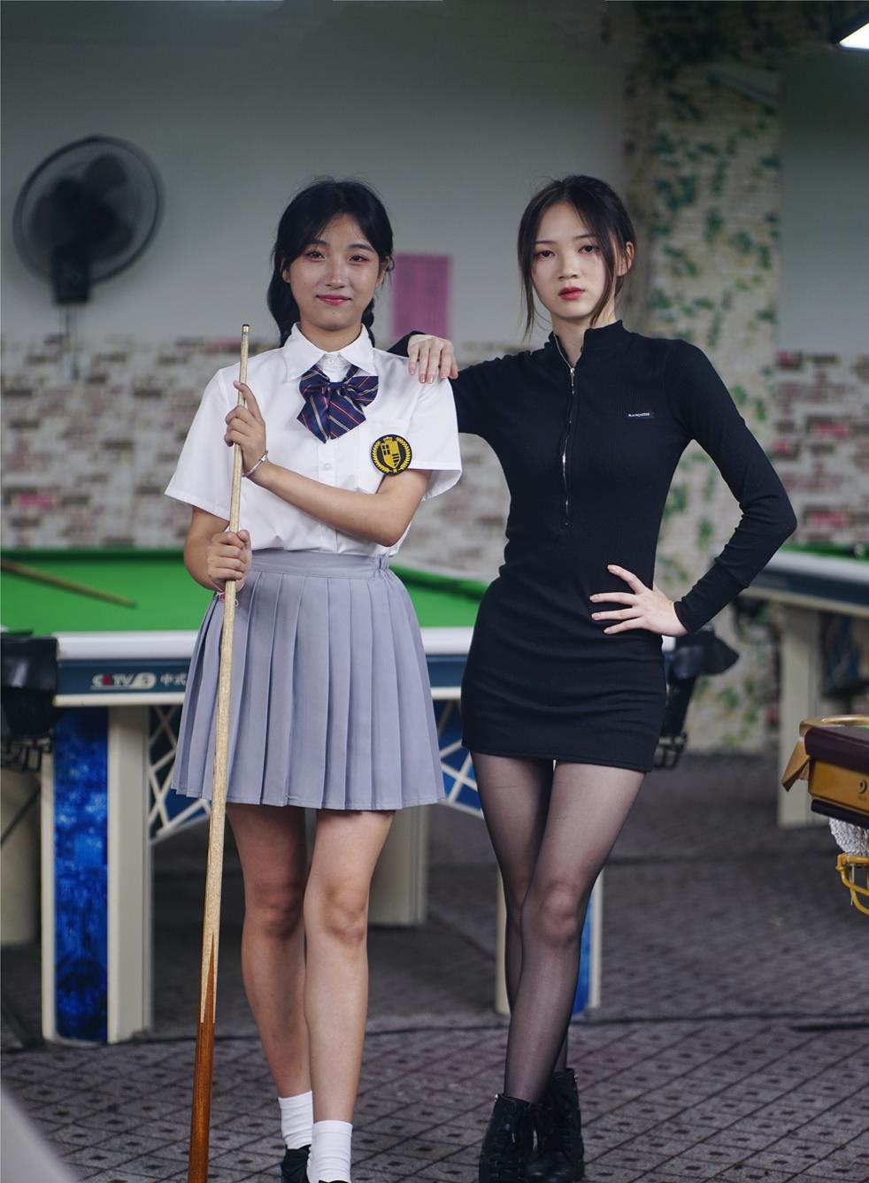 初夏女神049期 大发、点点~《姐妹同台》行不行台球桌碰一碰 [134P/1V/4.9G]插图