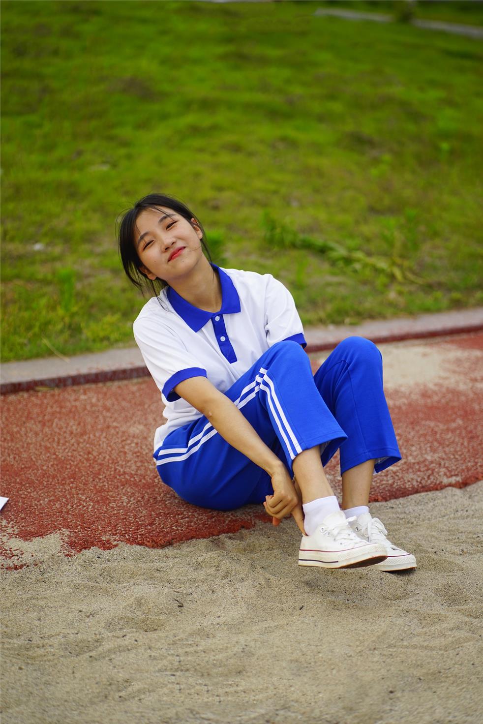 初夏女神047期 点点~《跳远运动》心疼我这白色的帆布鞋 [173P/2V/6.64G]插图6