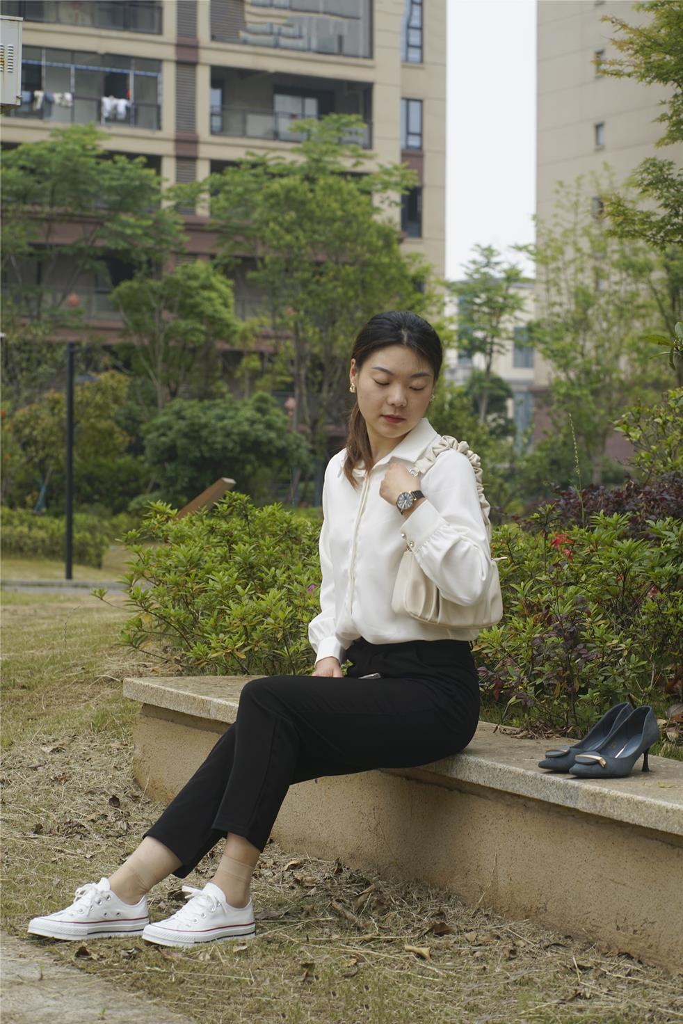 初夏女神040期 小悦悦~《职场小白》下班回家之路 [129P/1V/5.47G]插图7