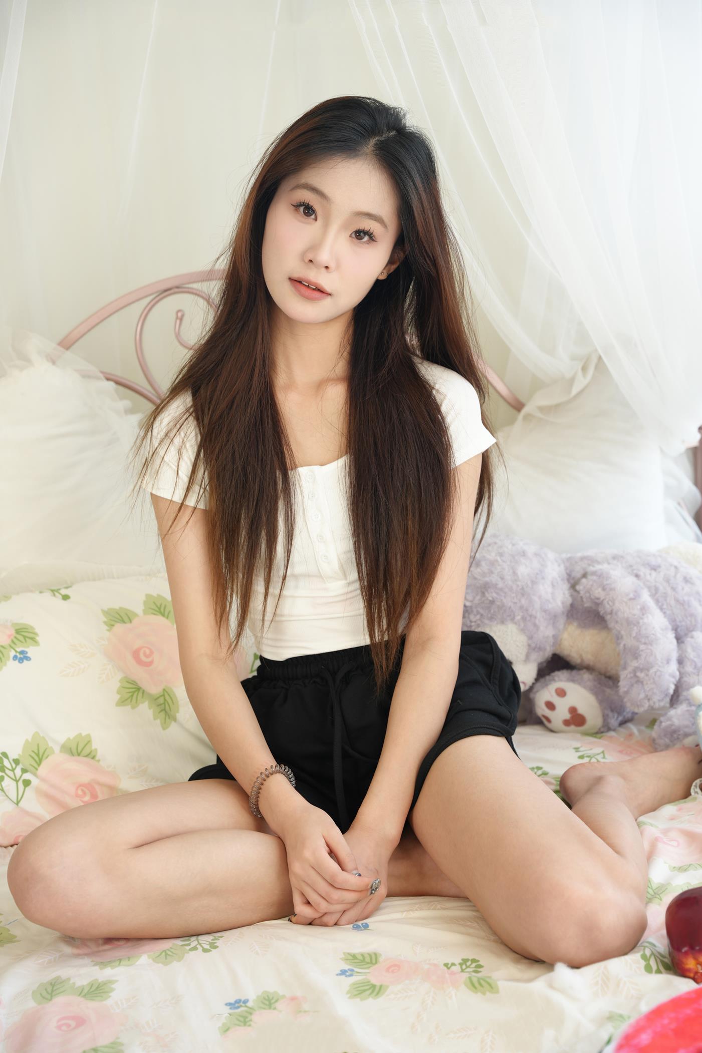 觅芙少女 66期 颜值镁钕长腿裸足 [143P/1V/3.43G]插图