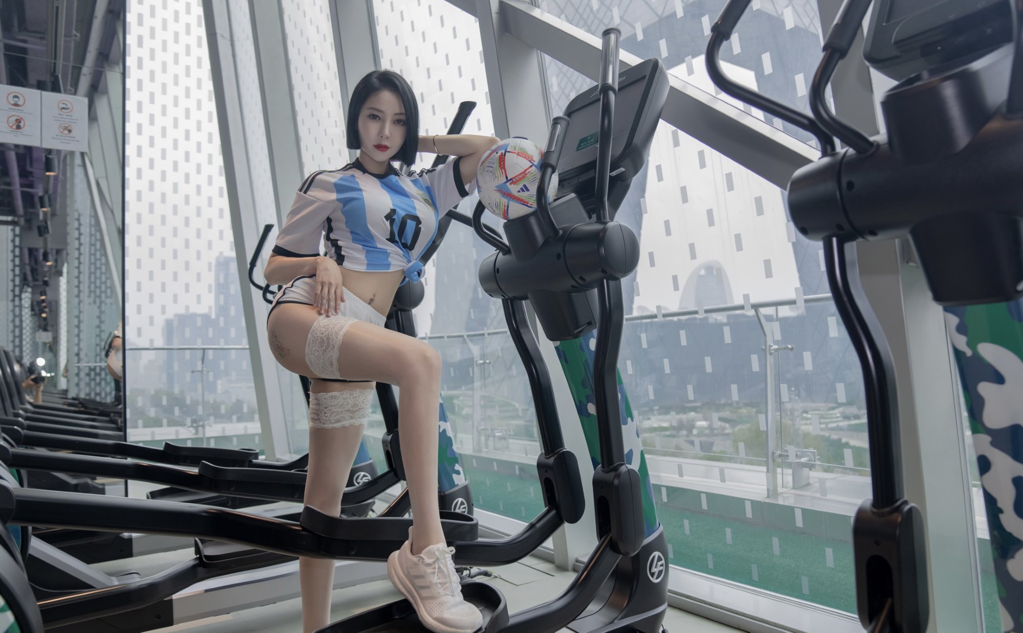 果儿Victoria – 浴室足球[28P/57MB]插图2