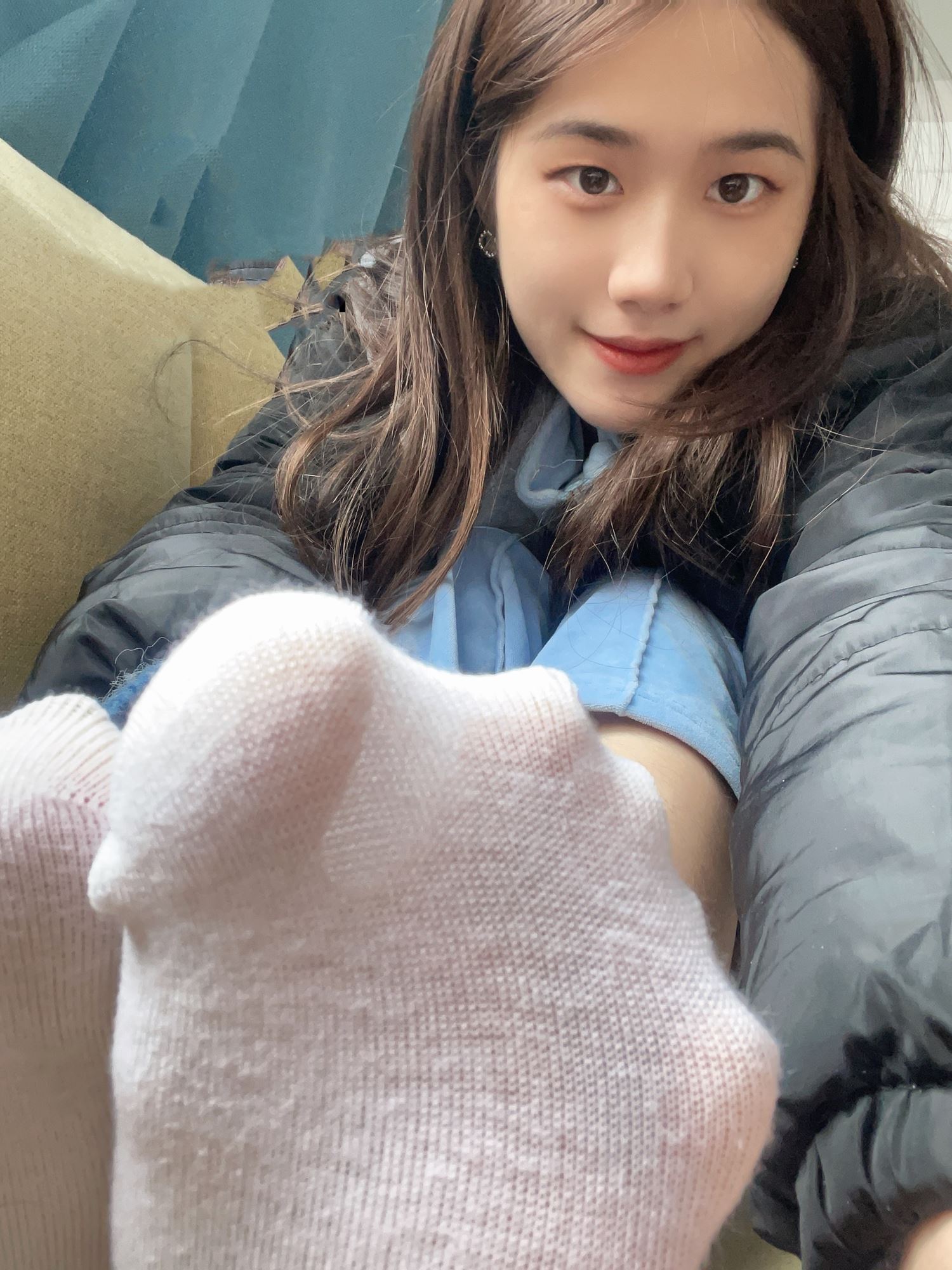 织梦 自拍白袜脚稀有物 [72P/1V/1.49G]插图1