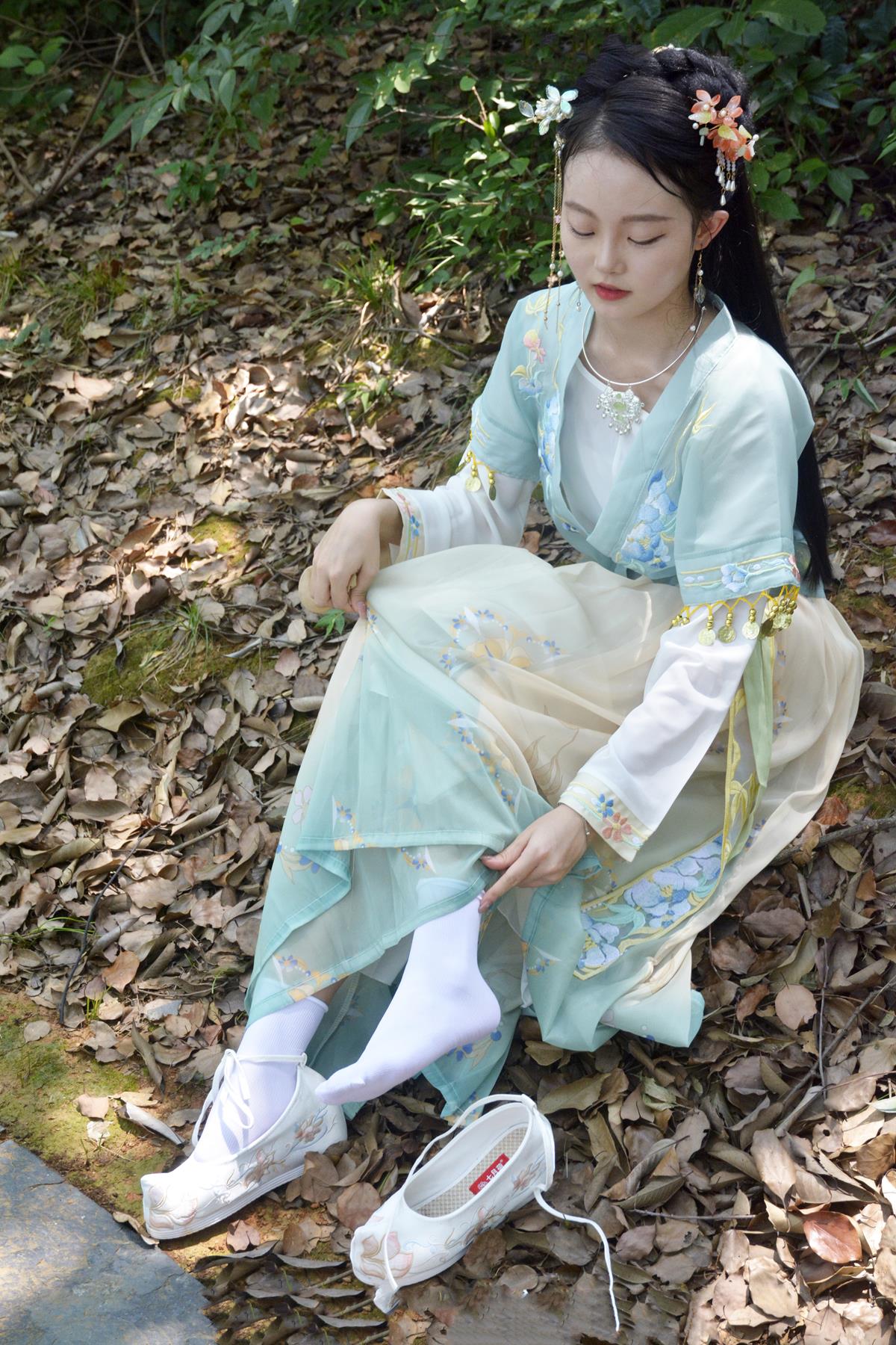 初夏女神 097 双双荷花仙子趁着荷花盛开的季节赶紧拍一套汉元素古装 [149P/1V/10.1G]插图5