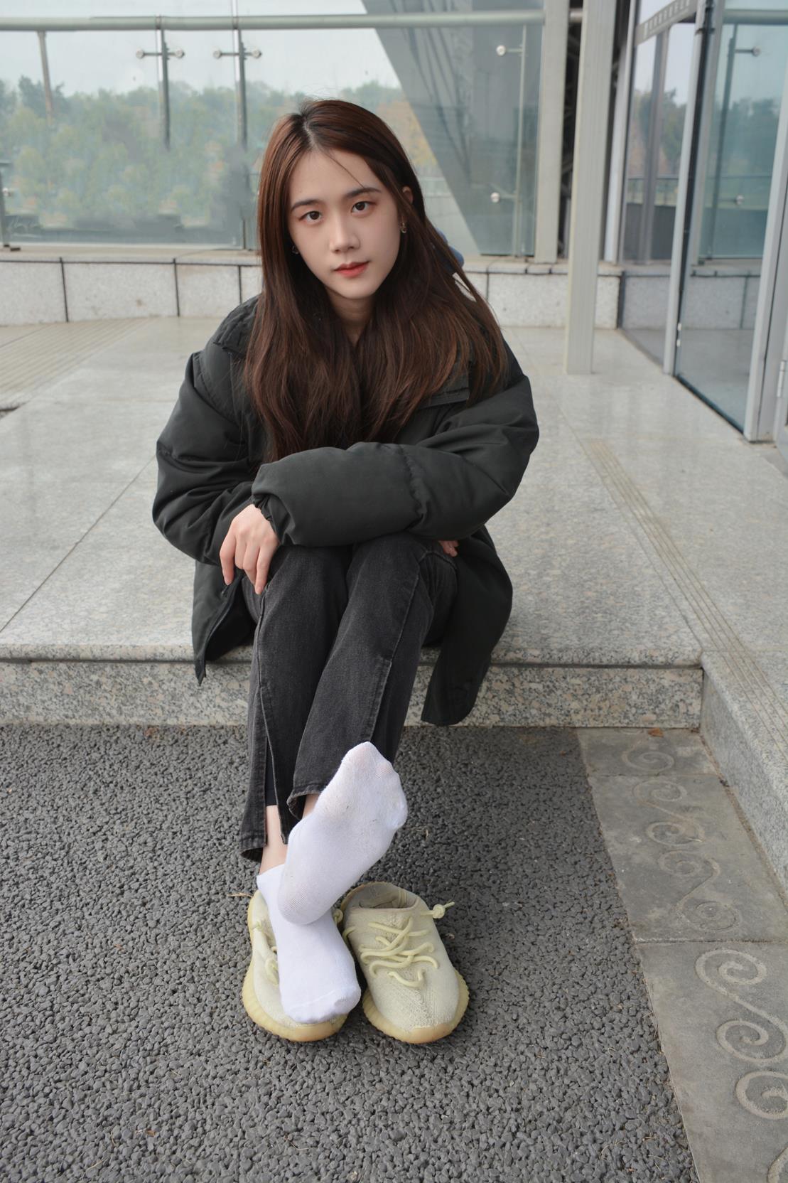 织梦映像 像风如你完整版牛仔裤白棉袜裸足椰子鞋 [150P/1V/5.17G]插图4