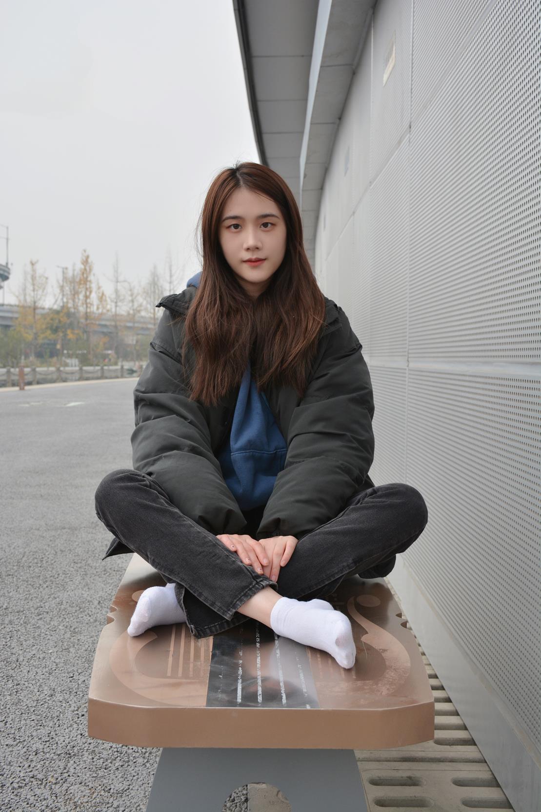 织梦映像 像风如你完整版牛仔裤白棉袜裸足椰子鞋 [150P/1V/5.17G]插图1