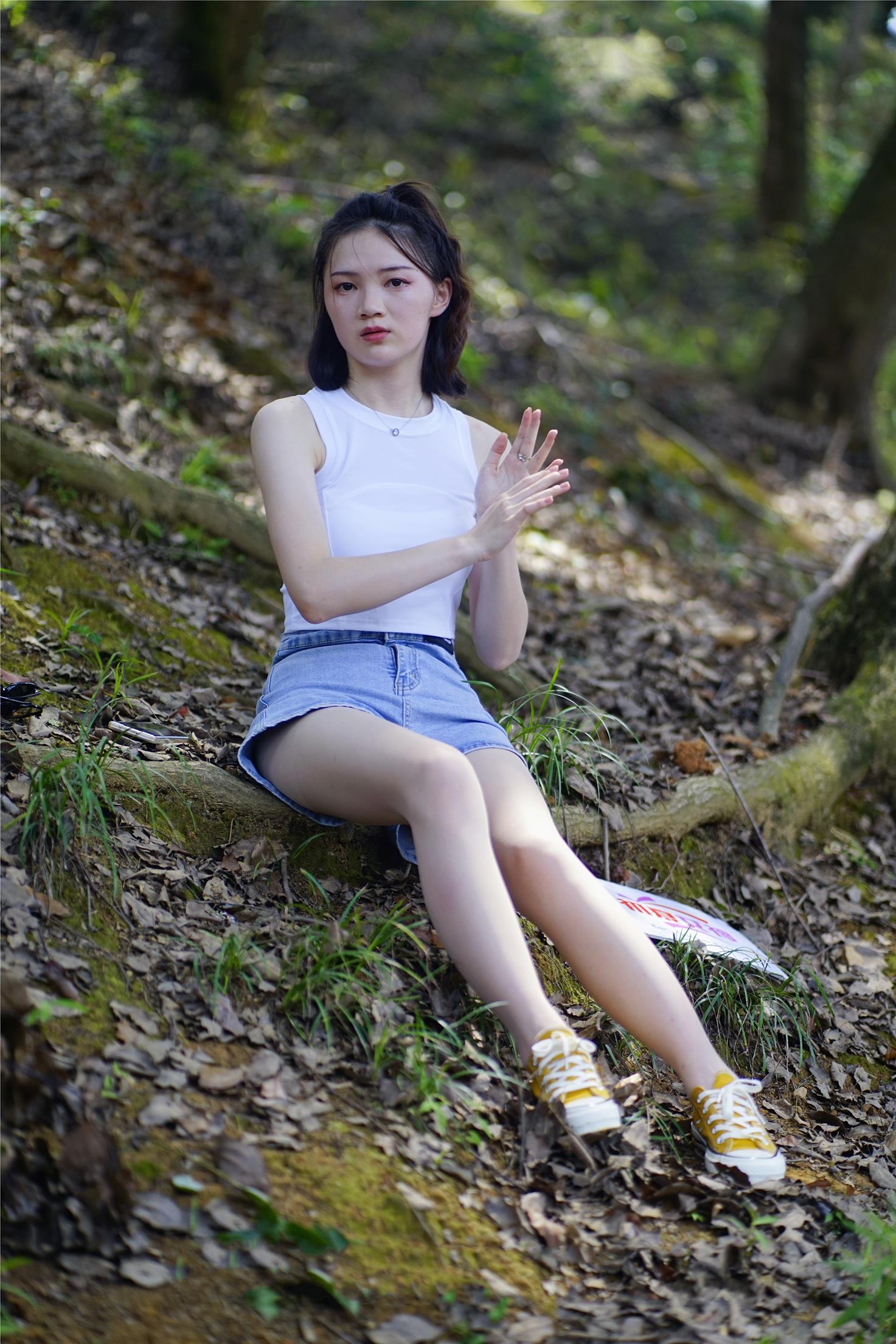 初夏女神 053期 帆布鞋牛仔短裤裸足 [133P/1V/4.04G]插图7