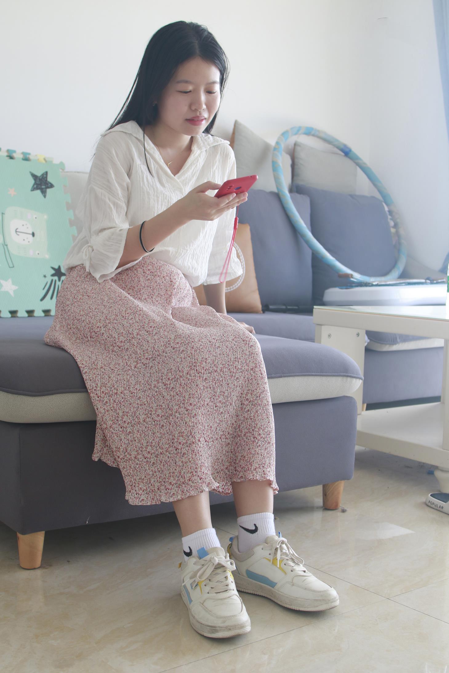 鱼鱼足影 第036期 静静白棉袜篮棉袜脚 [177P/1V/732M]插图10