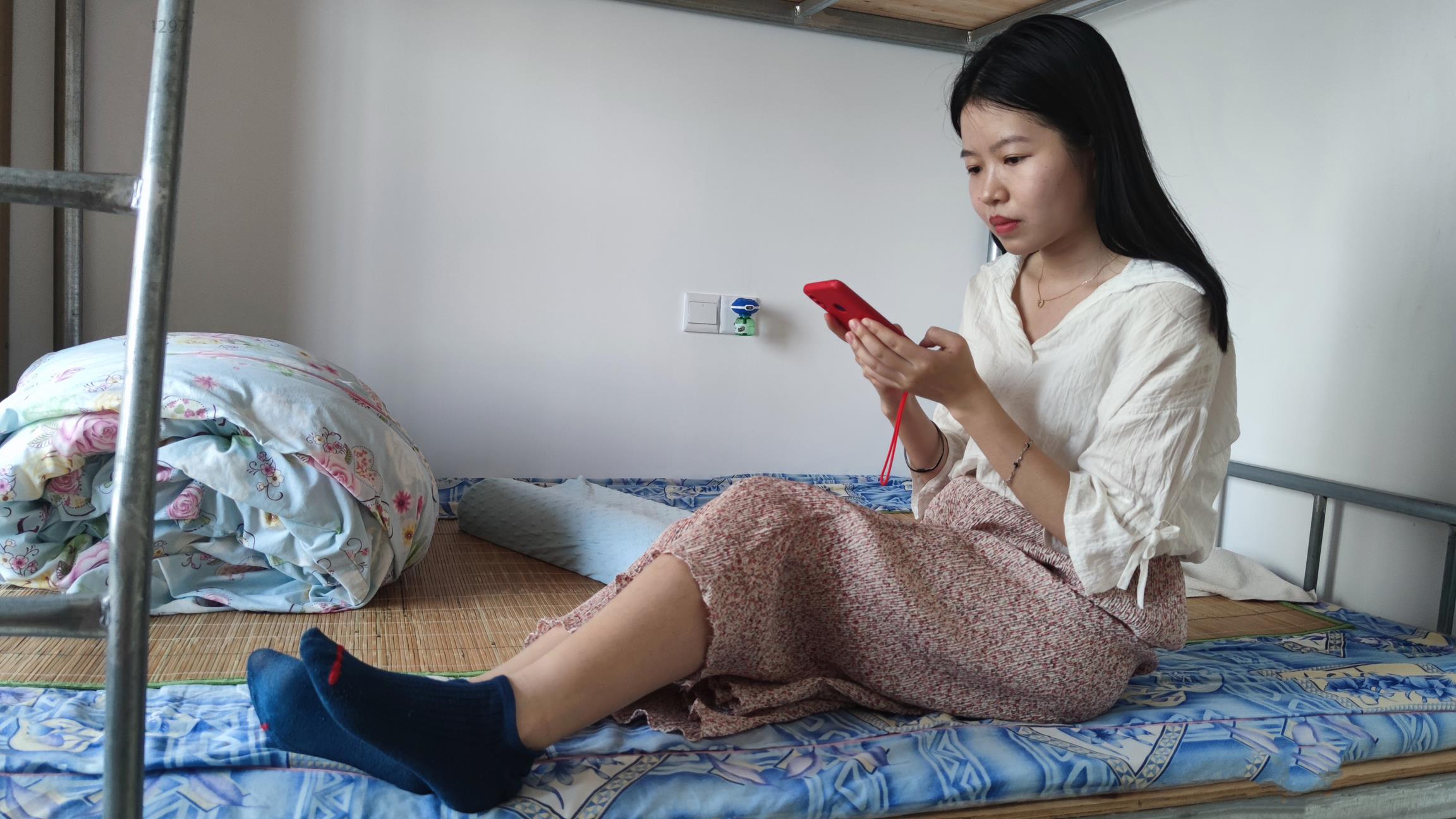 鱼鱼足影 第036期 静静白棉袜篮棉袜脚 [177P/1V/732M]插图1